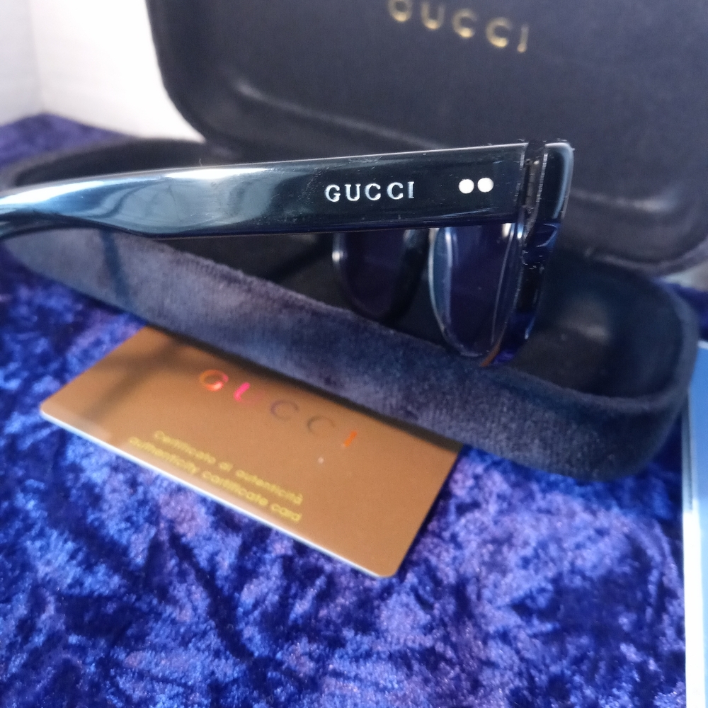 Gucci vintage sunglasses💯 vintage
